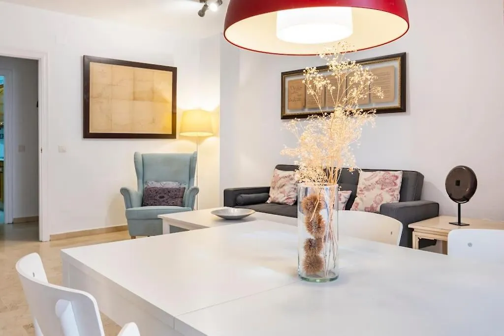 Centro Ferrandiz Parking Gratis 0*, Malaga